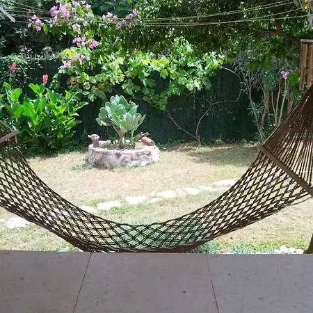 Feriehus Vintage Summer House Budva
